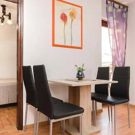 Apartman Apartments Little Spring