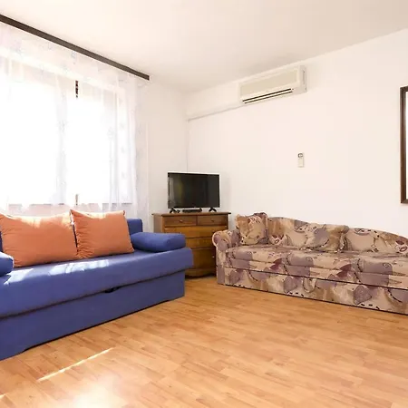 Apartments Little Spring *